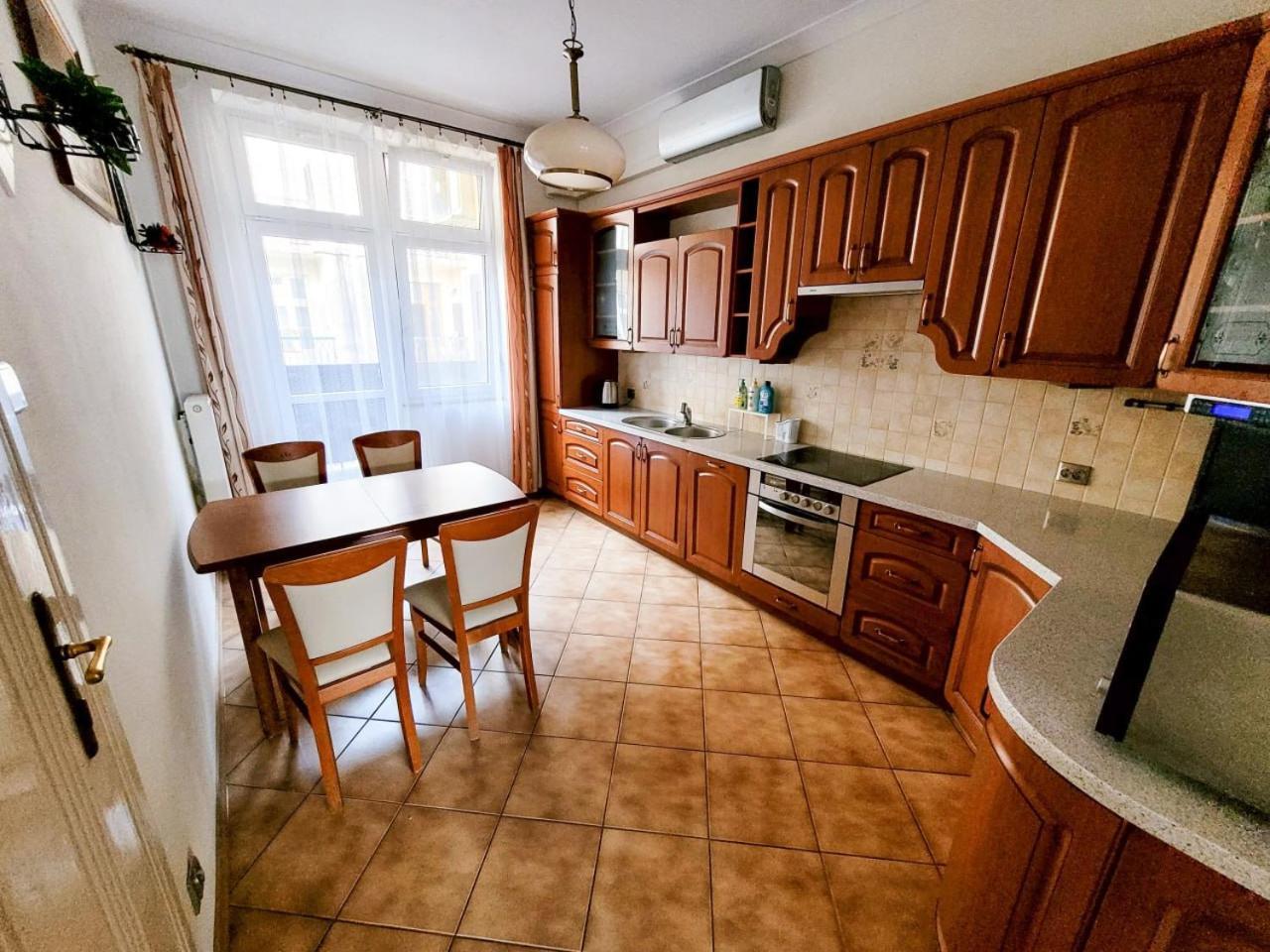 Wild Solutions Sauna Apartments Краков Экстерьер фото